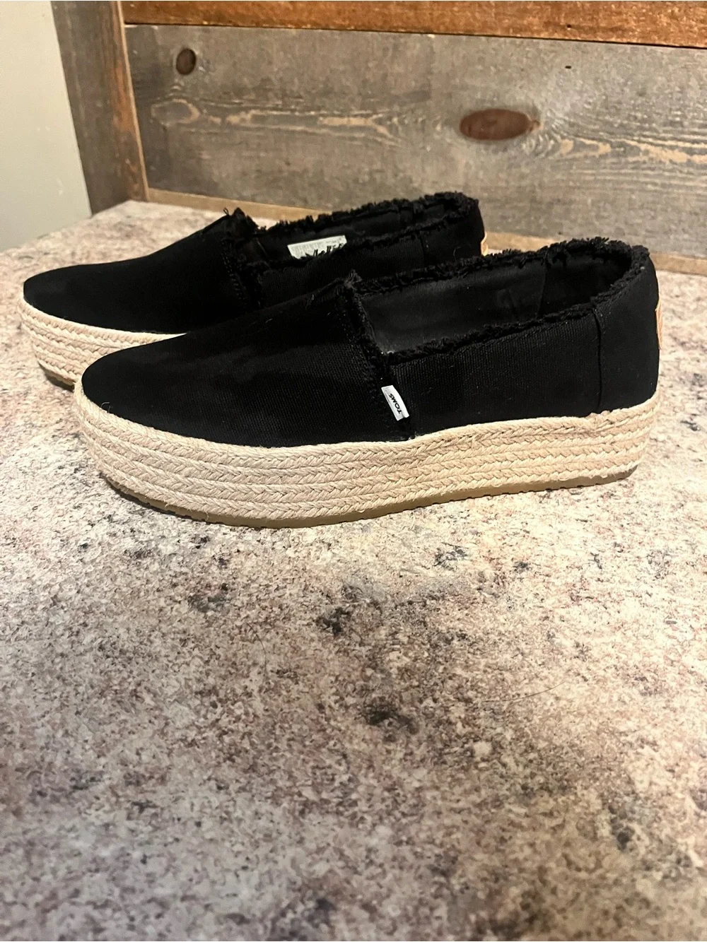 TOMS Black Espadrille Platform Slip-On Women's Shoes.  Women’s size 8.5